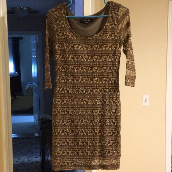 Forever 21 Dresses & Skirts - Gold shimmer bodycon dress
